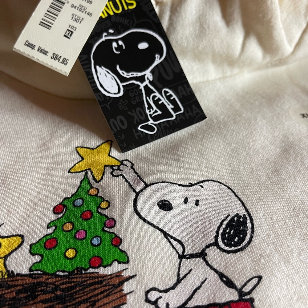 Peanuts Group Christmas Cream Pullover Hoodie | size XL - Picture 4 of 6
